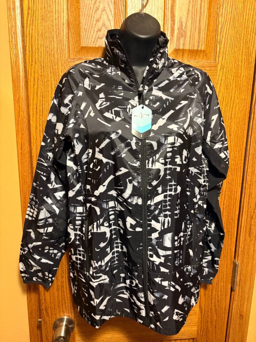NWT Rise by LuLaRoe Lightweight Windbreaker Jacket | Size Small | Black & White